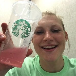 Meet your Posher, Annika